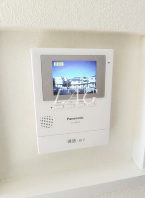 【セキュリティ】 | ヴァンベール・エモリ | モニター付きインターフォンです。