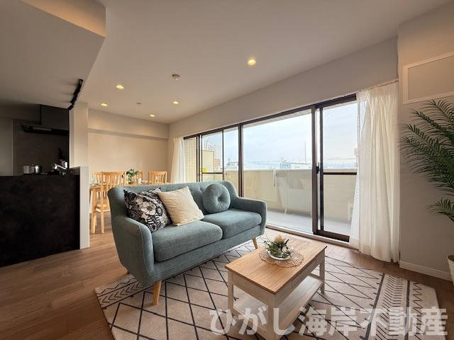 サンヴェール湘南平塚の居間・リビング|新規リフォーム完了！　13.8帖　LDK