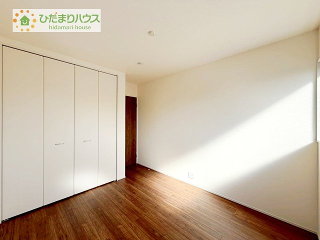 【洋室】 | 第1下妻市下妻丙　新築戸建 | 夏場に心地良いひんやり感はフローリングならでは☆彡