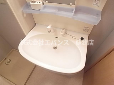 【独立洗面台】 | アヴァンセ八幡B | 独立洗面化粧台が付いています