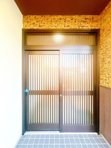 岡崎市伊賀町字3丁目の玄関