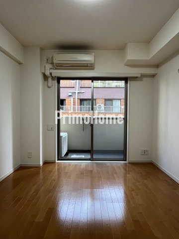 メインステージ八丁堀 の居間・リビング