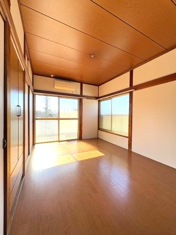 コーポ峰の洋室