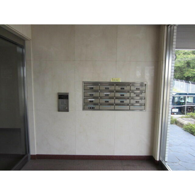 【エントランス】 | 根岸旭台フーガ | 集合ポスト