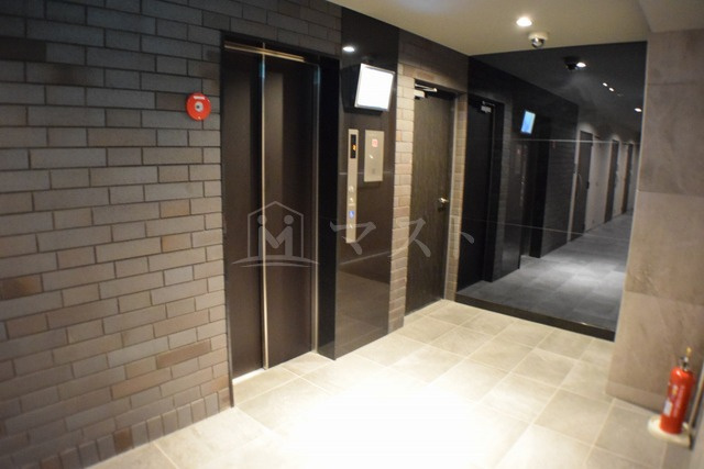 ファーストステージ江戸堀パークサイドのロビー