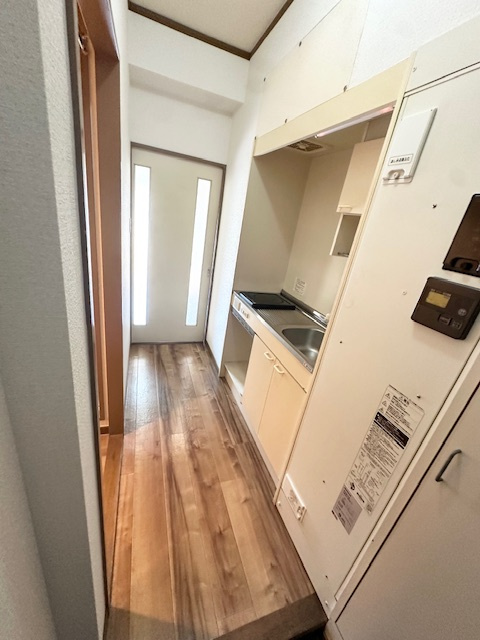 富士マンションのキッチン|201号室の写真となります。