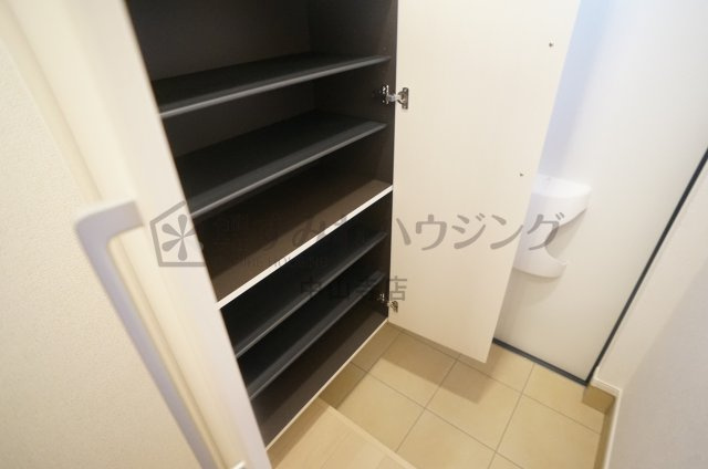 EXCEED宝塚の玄関