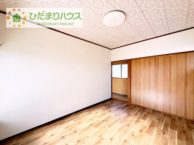 【寝室】 | 常総市原宿　中古戸建 | ゆとりのある主寝室！ご家族全員で寝れちゃいます♪