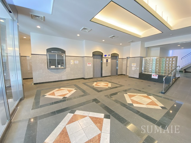 スカイグランデ京成小岩のロビー|きれいなエントランスです♪