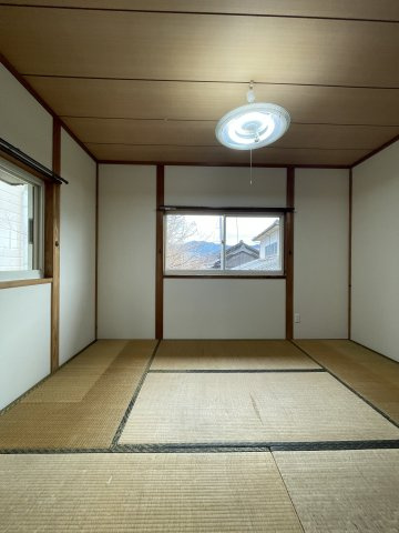 鏡梶原借家・告知ありの和室