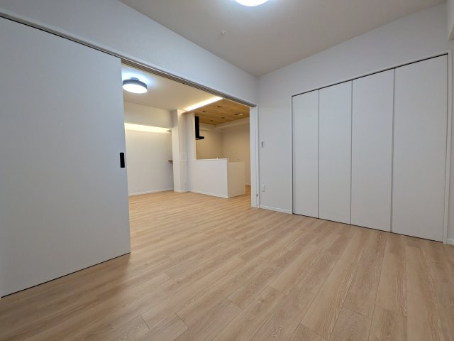 【洋室】 | グラン・コート湘南茅ヶ崎 | 個人の部屋や寝室として使える洋室です