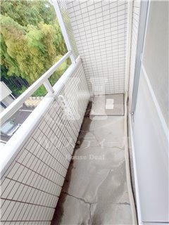 【バルコニー】 | アーケティックマンションⅢ | バルコニー付きです