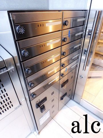 中野区鷺宮３丁目の賃貸マンションの駐車場|集合ポスト　宅配ボックス　同シリーズ写真