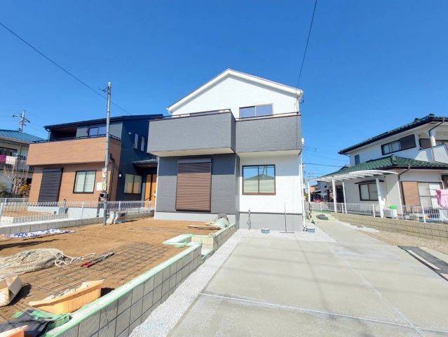 【LiveleGarden】宇都宮市駒生町 第25　全2邸の外観|○2号棟○
水回り集中家事動線で家事ラクプラン♪今もこれからも次世代にわたって住み続けられる安心の住まい♪耐震性、省エネルギー性能に優れ長く安全で快適な暮らしを叶えます。
※2026年1月撮影