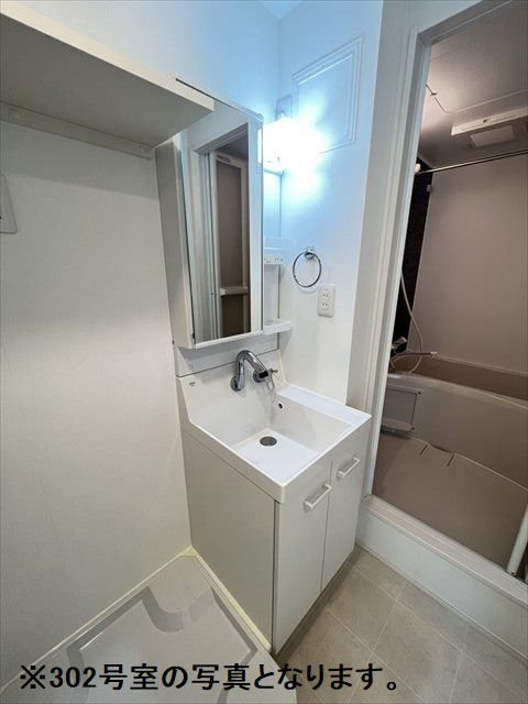 赤羽terrace(アカバネテラス)の独立洗面台|※別部屋参考写真