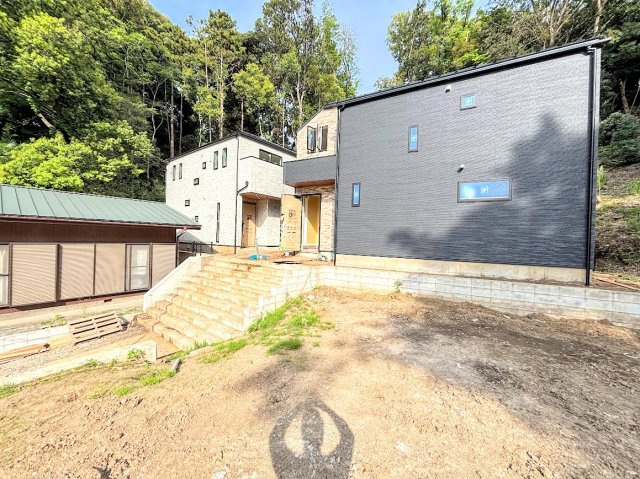 戸塚区柏尾町　新築戸建ての外観|◆住宅ローンのご相談や周辺環境のご案内も含め、ローンに詳しい、地元に詳しいスタッフがお出迎えさせていただきます。お気軽にご相談ください。