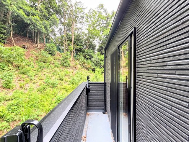 戸塚区柏尾町　新築戸建てのバルコニー|◆日当たり良好なバルコニー！毎日のお洗濯にも嬉しいですね！