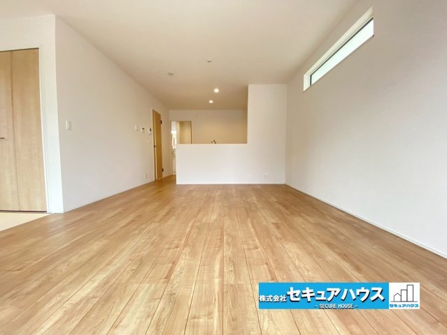 【同施工物件ご案内可能】日進市藤塚1丁目　全1棟の内観：施工例|【LDKイメージ】
◆日当たりが良く温かい広々リビングは家族の団らんスペースになります。