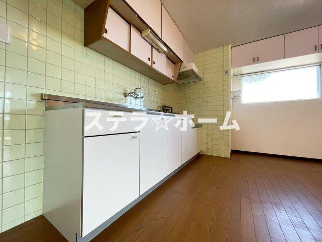 佐伯第一コーポラスのキッチン|お料理しやすいキッチンです