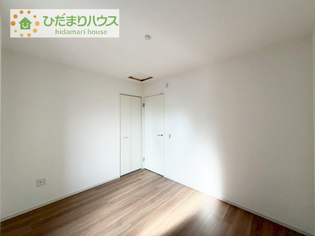 【洋室】 | つくば市今鹿島9期　新築戸建　全3棟 | 机にベットを置けば子供部屋の完成です！