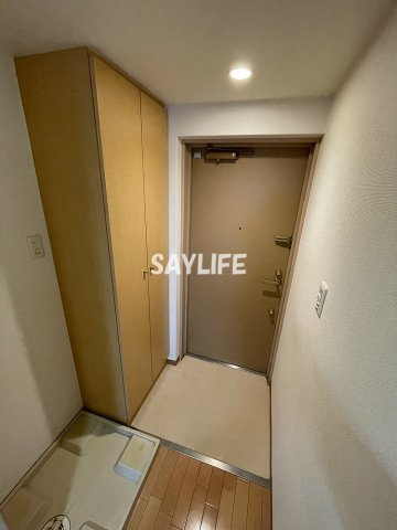 ピュアライズ諏訪の玄関