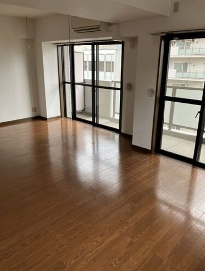 台東区雷門２丁目の賃貸マンションの居間・リビング