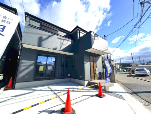 リーブルガーデン岸和田岸城町　2号棟