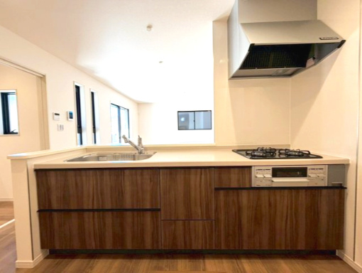 リーブルガーデン岸和田岸城町　2号棟のキッチン|お料理しやすいキッチンです