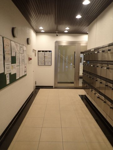 後楽園キャステールのエントランス