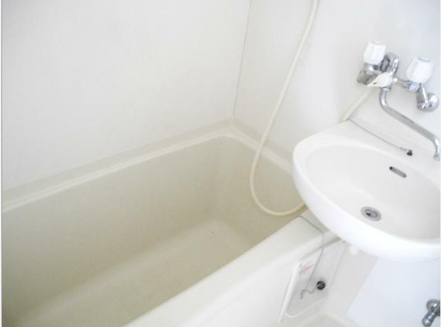 オリーアルカジック武原の浴室