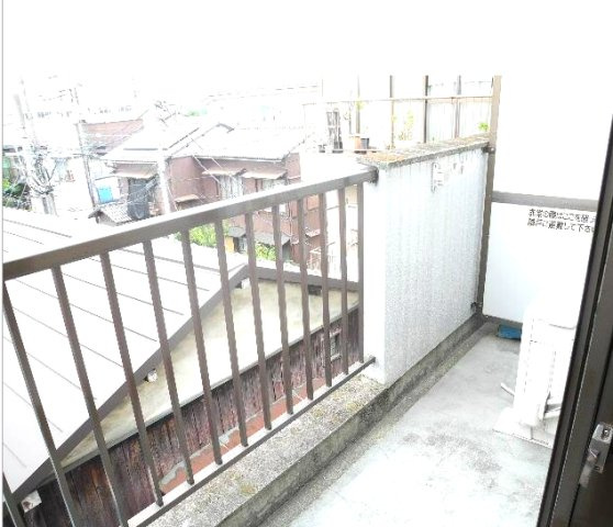 オリーアルカジック武原のバルコニー