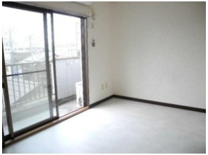 オリーアルカジック武原の洋室