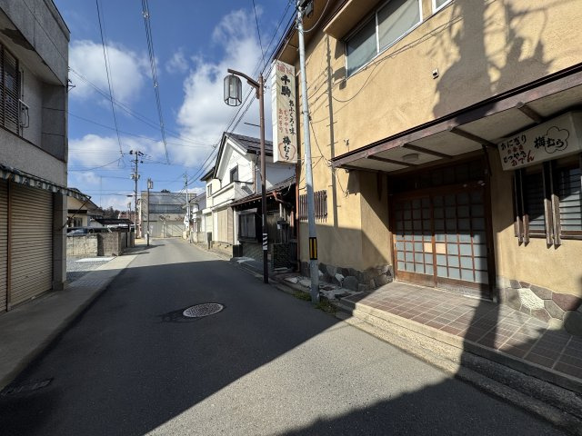 想定年間賃料　72万　想定利回り　20.5％　木造のその他