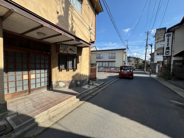 想定年間賃料　72万　想定利回り　20.5％　木造のその他