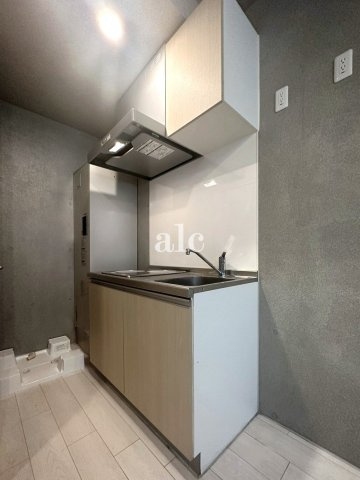 CICADA NAKANOのキッチン|◆築浅◆敷金礼金ゼロ！2人入居可◎ペット可◎◆中野駅10分◆