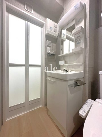 CICADA NAKANOのバルコニー|◆築浅◆敷金礼金ゼロ！2人入居可◎ペット可◎◆中野駅10分◆