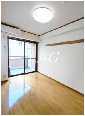 【居間・リビング】 | クラウン曳舟 | 洋室のお部屋です。