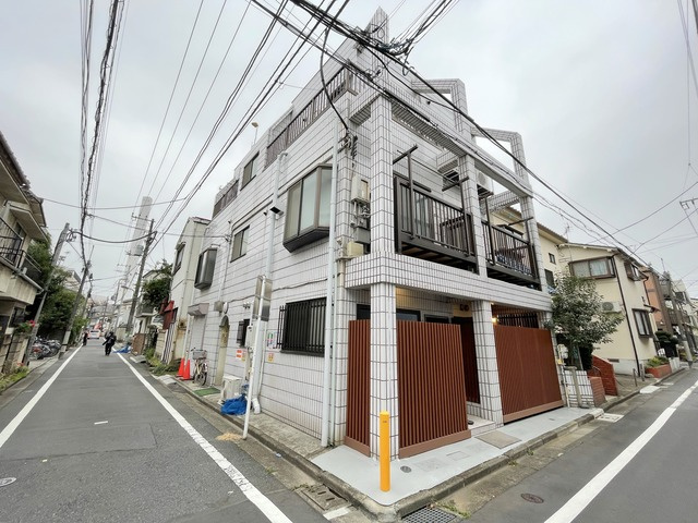 ホワイトビルの外観|★室内フルリノベーション物件★