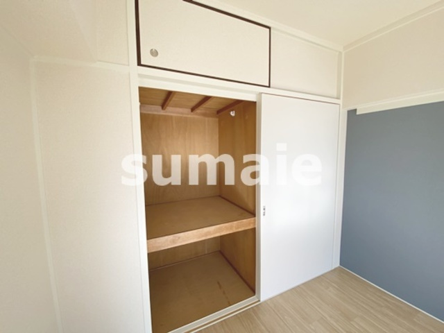 渋谷コート２号棟の収納|奥行のある収納スペース！