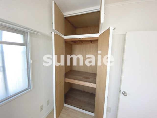 渋谷コート２号棟の収納|上部まで収納可能です！