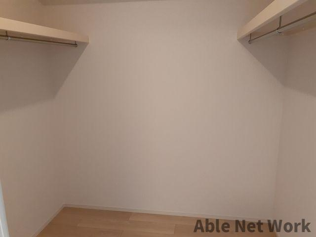 ル・ソレイユⅠの収納|たっぷり収納できるウォークインクローゼット