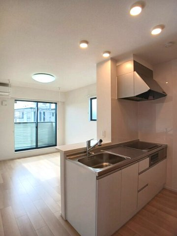 ルシールのキッチン|※同タイプの部屋写真です