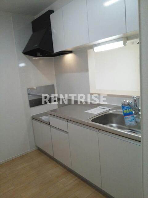 エレガント・シュウのキッチン|キッチン