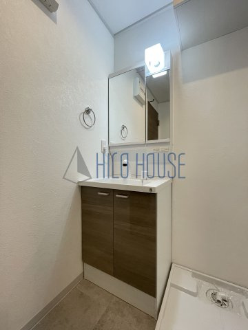 第五山中マンションの洗面所