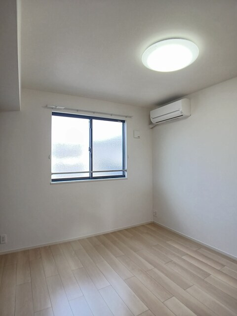 ルシールの洋室|※同タイプの部屋写真です