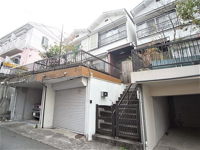 鈴蘭台東町5丁目貸家