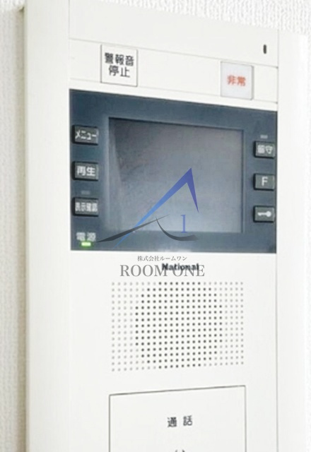 ファーストシティ上落合のセキュリティ|モニター付きインターホンです。