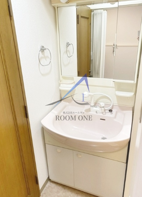 ファーストシティ上落合の洗面所|洗面台です。