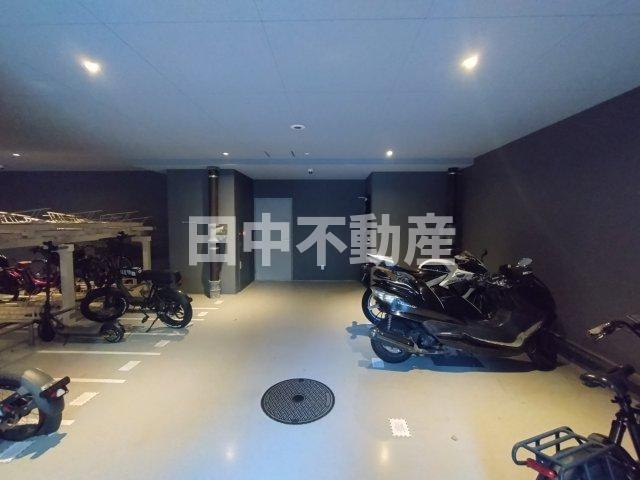 テアトル神南の駐車場