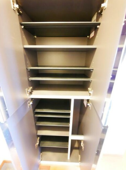 中野区野方６丁目の賃貸マンションの収納